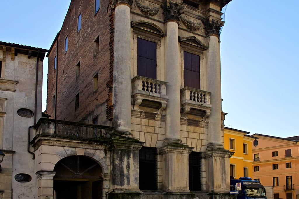 Central Sicaf Immobili Veneto Vicenza Castello