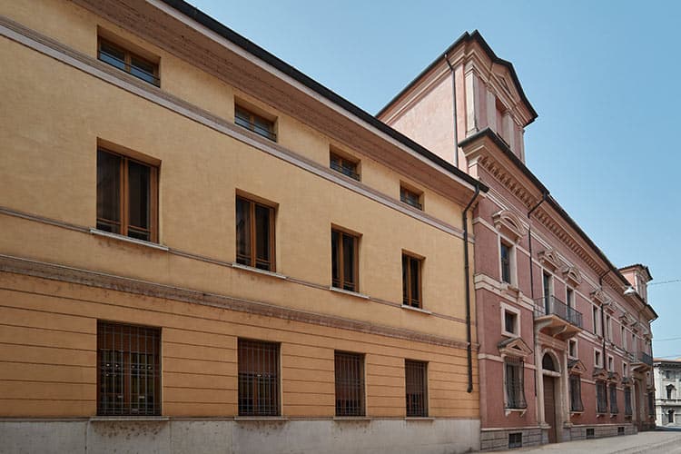 Central Sicaf Immobili Lombardia Mantova Corridoni 14